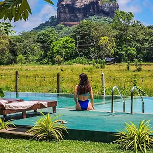 2* Hotel Lankapura Heritage